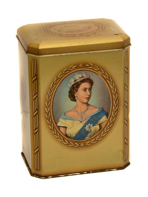 vintage queen elizabeth tins